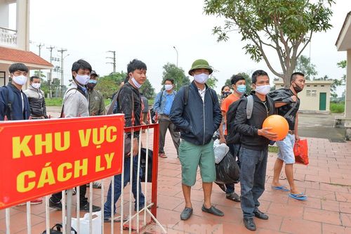 Những công dân đầu tiên ở Nghệ An về nhà khi hết cách ly 14 ngày