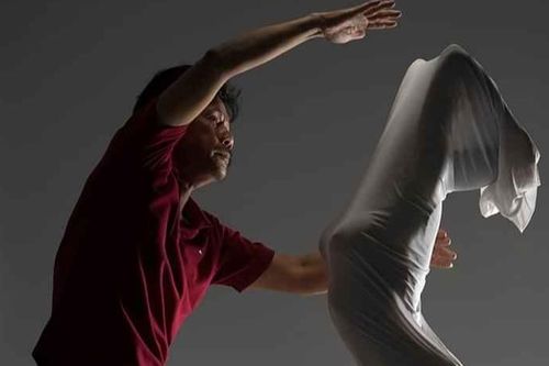 'Vua ảnh nude' Thái Phiên gây sốt với 'Cách ly'
