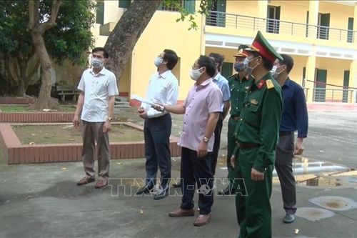 Khẩn cấp khoanh vùng, phòng chống dịch COVID-19 tại thôn Chí Trung ở Hưng Yên