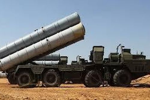 Bí ẩn lý do S-300 vẫn tiếp tục án binh bất động trước mưa tên lửa Israel giội vào Syria
