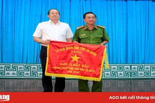 Vận động toàn dân tham gia phòng ngừa, phát hiện, tố giác, đấu tranh với các loại tội phạm