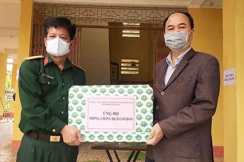 Thành phố Tuyên Quang tặng quà 2 khu vực cách ly