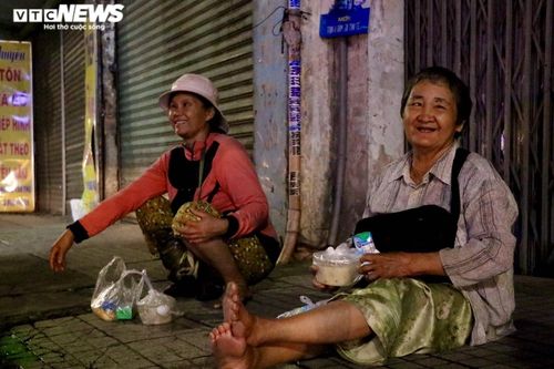 TP.HCM đưa người vô gia cư vào trung tâm bảo trợ xã hội trước ngày 4/4