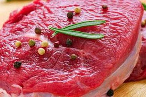 Thịt bò hết dai, mềm ngon tuyệt hảo nhờ xay loại quả này ướp vào trước khi nấu