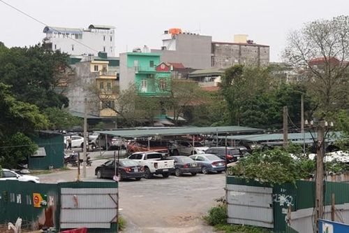 Bãi xe không phép bủa vây khu đô thị Kim Văn- Kim Lũ