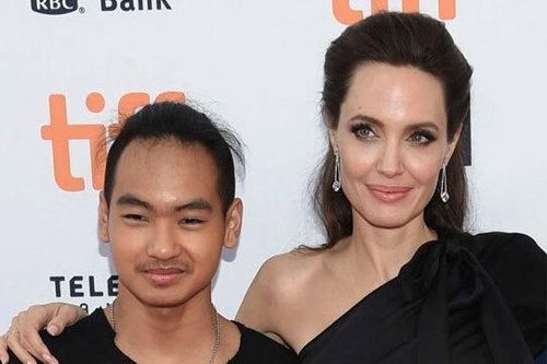 Angelina Jolie lên tiếng tin con trai chuyển trường vì dịch bệnh