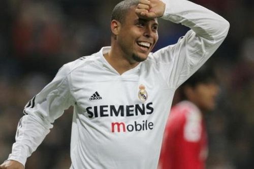 Ronaldo 'béo' và bàn thắng may mắn trong sự nghiệp