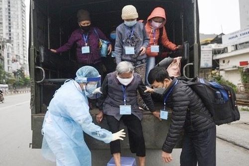 Bệnh nhân 'xóm chạy thận Bạch Mai' không bị bỏ lại phía sau trong 'cuộc chiến' với Covid-19