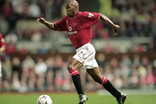 MU: Sir Alex từng mua hớ nguyên một đội hình ở Quỷ đỏ