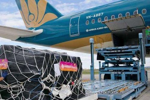 Vietnam Post thuê máy bay VNA vận chuyển hàng phục vụ mùa dịch
