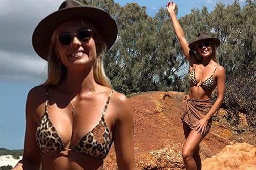 Siêu mẫu áo tắm tung ảnh bikini, khoe body có số đo 3 vòng 'vàng'