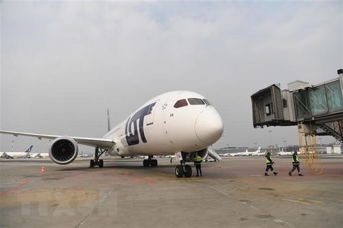 Ngành hàng không thế giới sẽ mất nhiều năm để phục hồi sau dịch bệnh