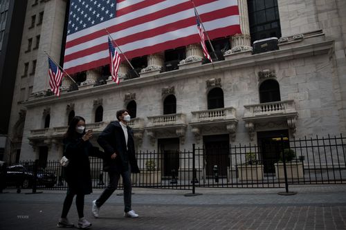 S&P duy trì xếp hạng AA+ với nợ công của Mỹ bất chấp dịch COVID-9