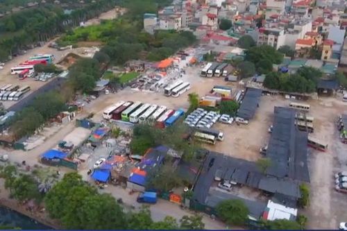 Hà Nội tiếp tục cho trông xe dưới gầm cầu