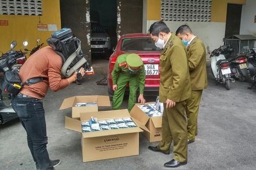 Bắc Giang: Tạm giữ 7.000 khẩu trang y tế kháng khuẩn