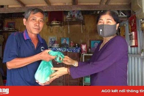 Tiếp tục hỗ trợ hộ bán vé số trong giai đoạn quyết liệt phòng, chống dịch bệnh Covid-19
