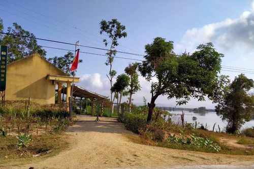 Tặng bằng khen cho kiểm lâm viên cứu người đuối nước