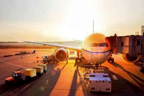 Bưu điện Việt Nam thuê riêng chuyến bay chuyển hàng hóa