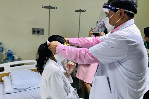 Giám đốc Bệnh viện Phụ sản TW: Chúng tôi không từ chối bất cứ sản phụ nào từ vùng có nguy cơ