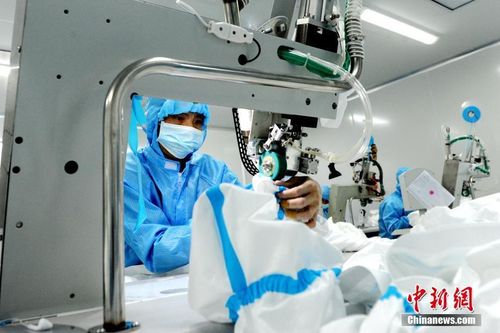 TQ tăng cường sản xuất vật tư y tế vì sợ 'làn sóng virus thứ hai'