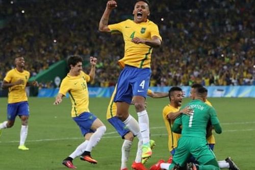 FIFA nâng tuổi cầu thủ bóng đá dự Olympic Tokyo từ 23 lên 24 tuổi