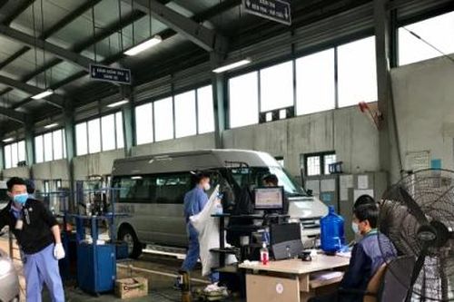 Một số trung tâm đăng kiểm xe cơ giới vẫn duy trì hoạt động ở mức tối thiểu