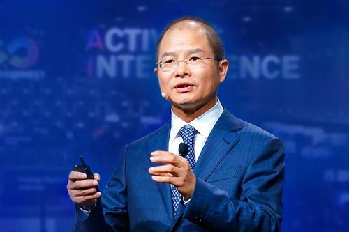 Chính phủ Trung Quốc không đứng ngoài xem Huawei bị tàn sát trên thớt