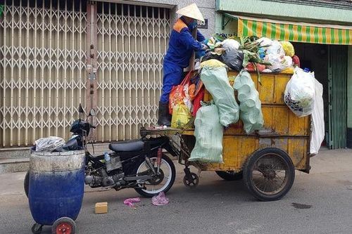 TP HCM chấn chỉnh việc thu gom, vận chuyển rác gây ô nhiễm