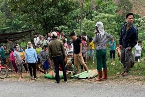 Xe công nông lao xuống vực, 2 người tử vong