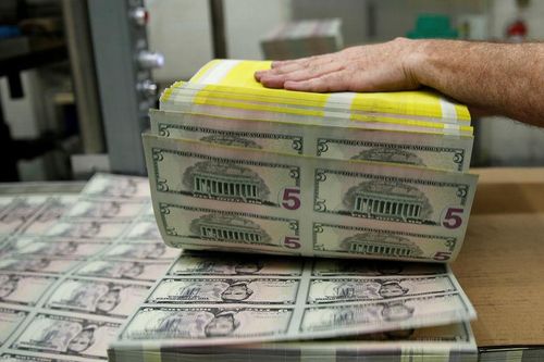 Tỷ giá ngoại tệ ngày 4/4: Thích tiền tươi, USD tăng giá