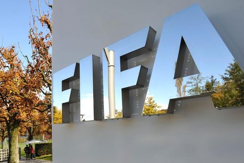 FIFA cân nhắc nâng tuổi cầu thủ tham dự Olympic Tokyo 2020