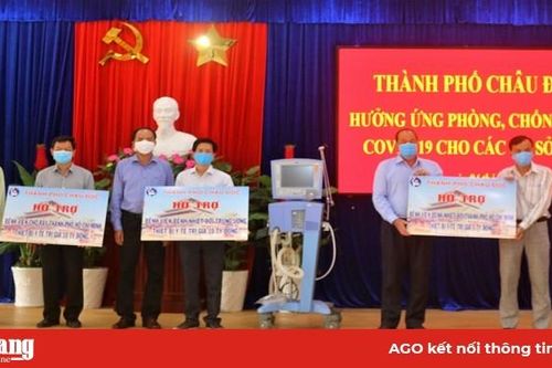 Châu Đốc tặng trang thiết bị y tế trị giá 30 tỷ đồng chung tay cùng cả nước phòng, chống dịch bệnh Covid-19