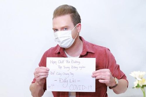 Ca sĩ người Mỹ gây sốt với bài 'Trống cơm' phiên bản COVID-19