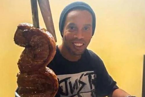 Ronaldinho và những ngôi sao sân cỏ từng vướng lao lý