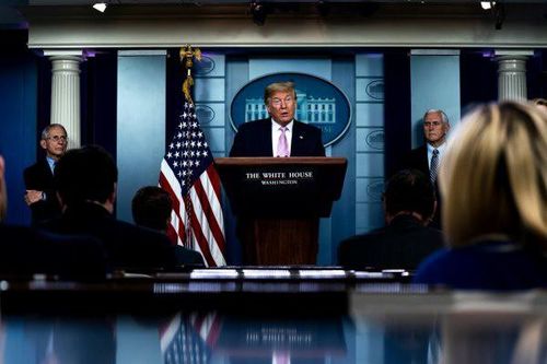 Ông Trump cảnh báo sẽ có rất nhiều người chết trong tuần tới ở Mỹ vì dịch Covid-19