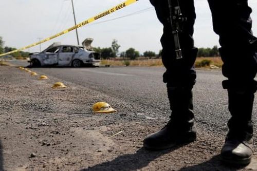 Đấu súng dữ dội giữa các băng đảng ma túy Mexico, 19 người chết