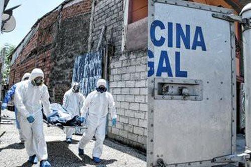 Nhiều thi thể bị bỏ lại trên đường, Phó Tổng thống Ecuador phải xin lỗi