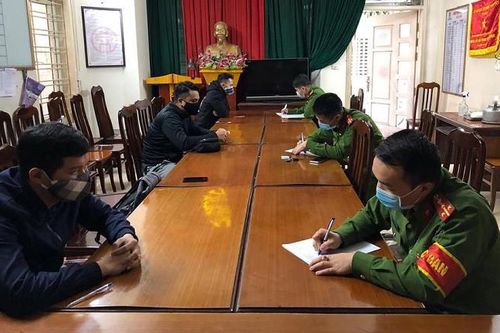 Ra đường tìm quán games để giải trí, 5 thanh niên bị phạt hành chính