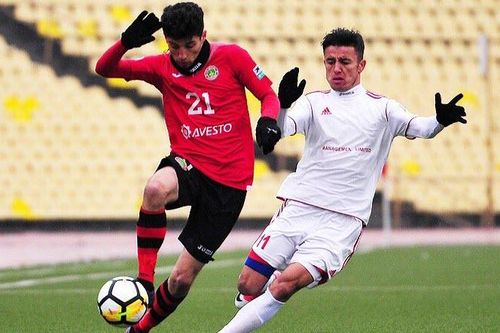 Học Belarus, Tajikistan khởi tranh giải vô địch quốc gia trong tâm bão Covid-19