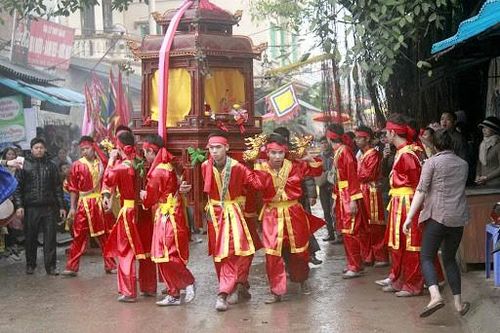 Độc đáo tượng mặt người, mình chim trong đình làng Nhật Tảo