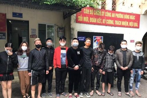 Bắt quả tang 11 thanh niên tụ tập sử dụng ma túy