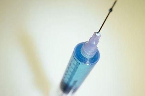 Thử nghiệm thuốc kháng virus remdesivir trị COVID-19