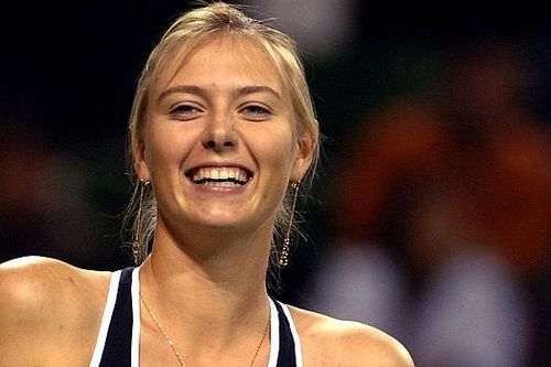Sharapova tiết lộ số điện thoại cho người hâm mộ