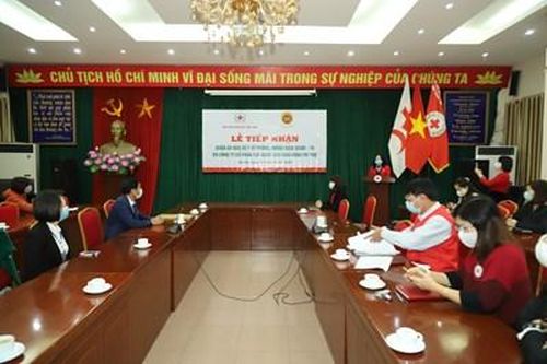 Trung ương Hội Chữ thập đỏ Việt Nam tiếp nhận hơn 5.000 bộ quần áo bảo hộ y tế phòng, chống dịch Covid-19