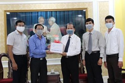 Thành phố Hồ Chí Minh tiếp nhận hơn 73,7 tỷ đồng hỗ trợ phòng chống dịch Covid-19