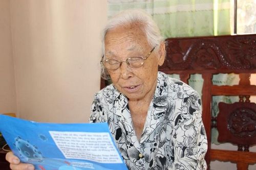 Tuổi cao, gương sáng