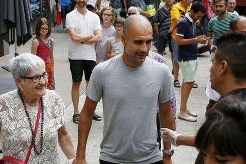 Mẹ của HLV Pep Guardiola qua đời vì Covid-19