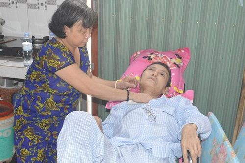 Thầy giáo nghèo mắc bệnh nặng cần sự giúp đỡ