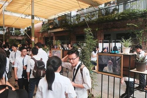 Từng kêu khó khăn nếu không được thu học phí trực tuyến, nhà trường vừa chính thức miễn học phí hết tháng 4