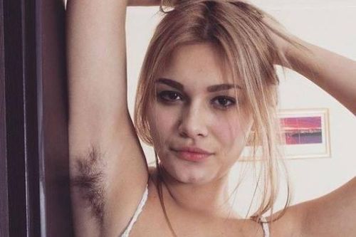 Để lông nách, xăm lên mặt - chuẩn mực cái đẹp của phụ nữ khắp thế giới
